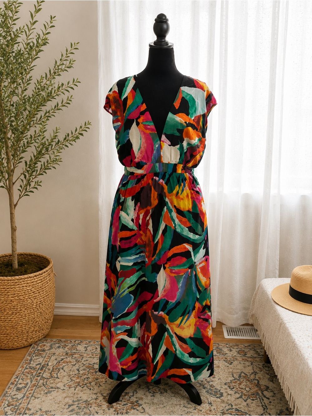 V-Neck Multicolor Abstract Maxi Dress